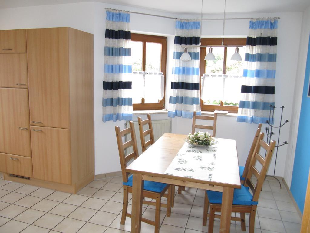Ferienwohnung Weigert Sinzing Camera foto